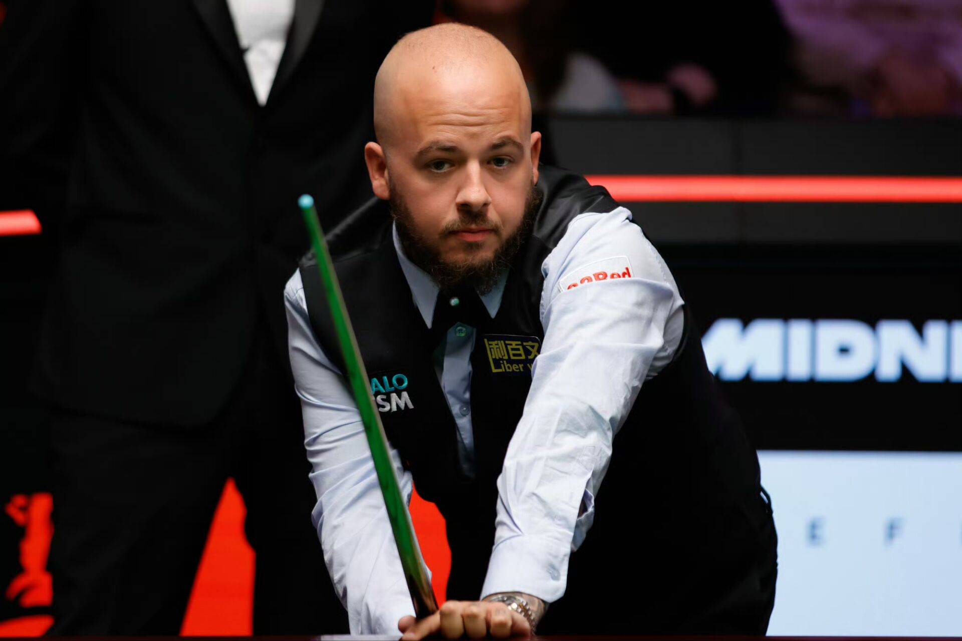 而是充滿了 而是充滿了