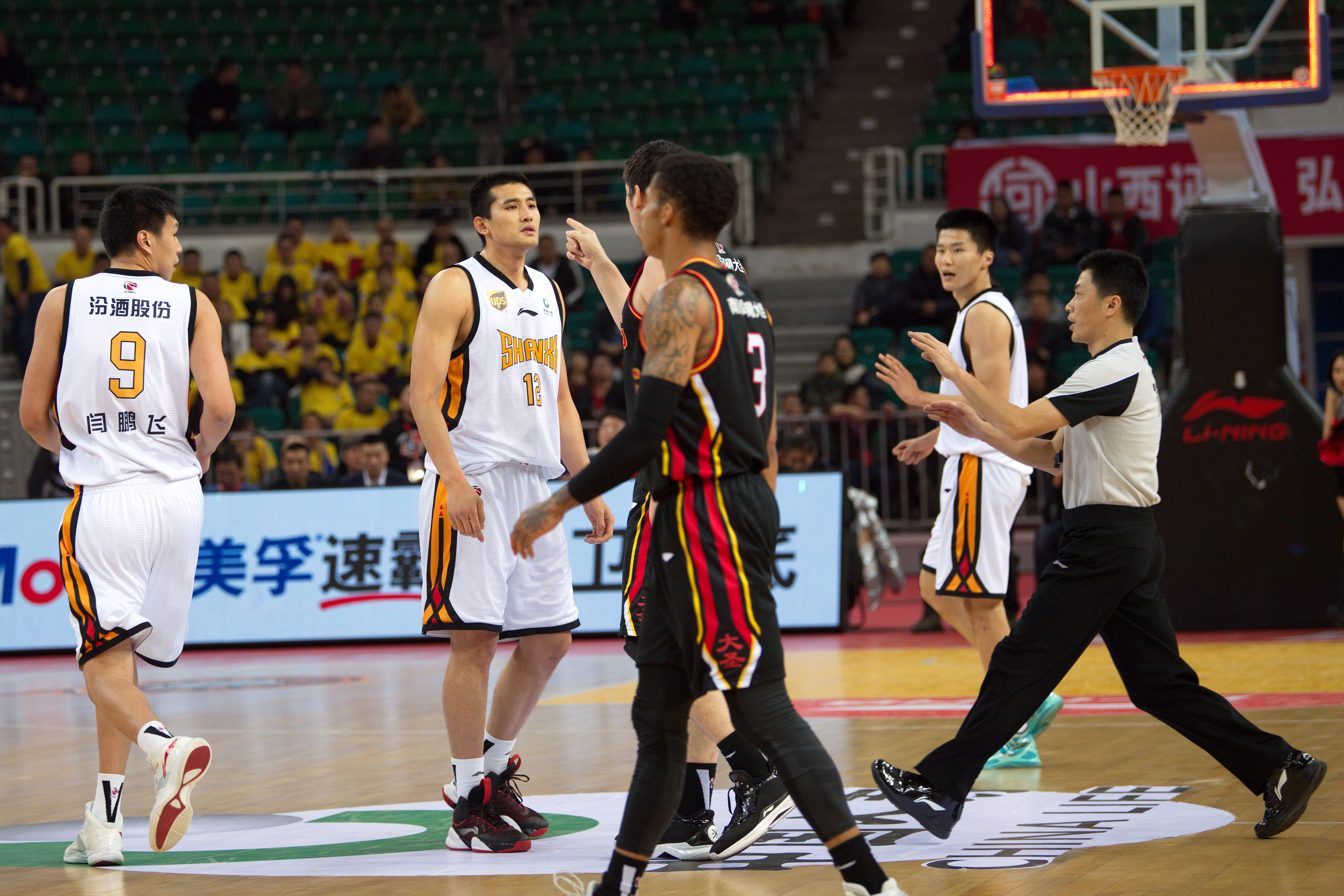 边路联动 边路联动