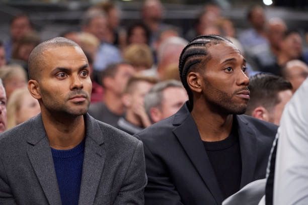 阿德莱德联 阿德莱德联