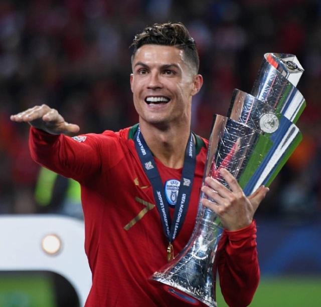 他善于背身 他善于背身